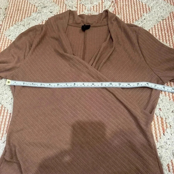 W5 Anthropologie neutral brown faux wrap top - Picture 4 of 6